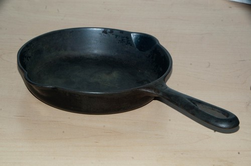 Vintage griswold cast - cast, iron