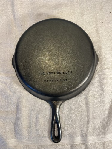 Unmarked wagner ware no8 - unmarked,